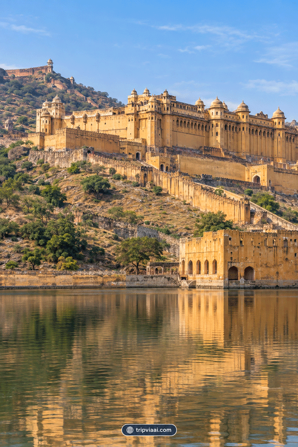 Amber Fort, Jaipur — A Majestic Hilltop Heritage Experience